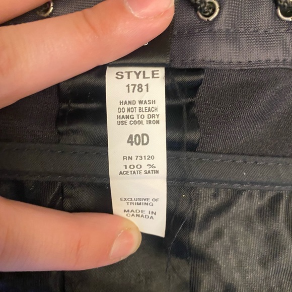 Never worn black corset! - Picture 3 of 4